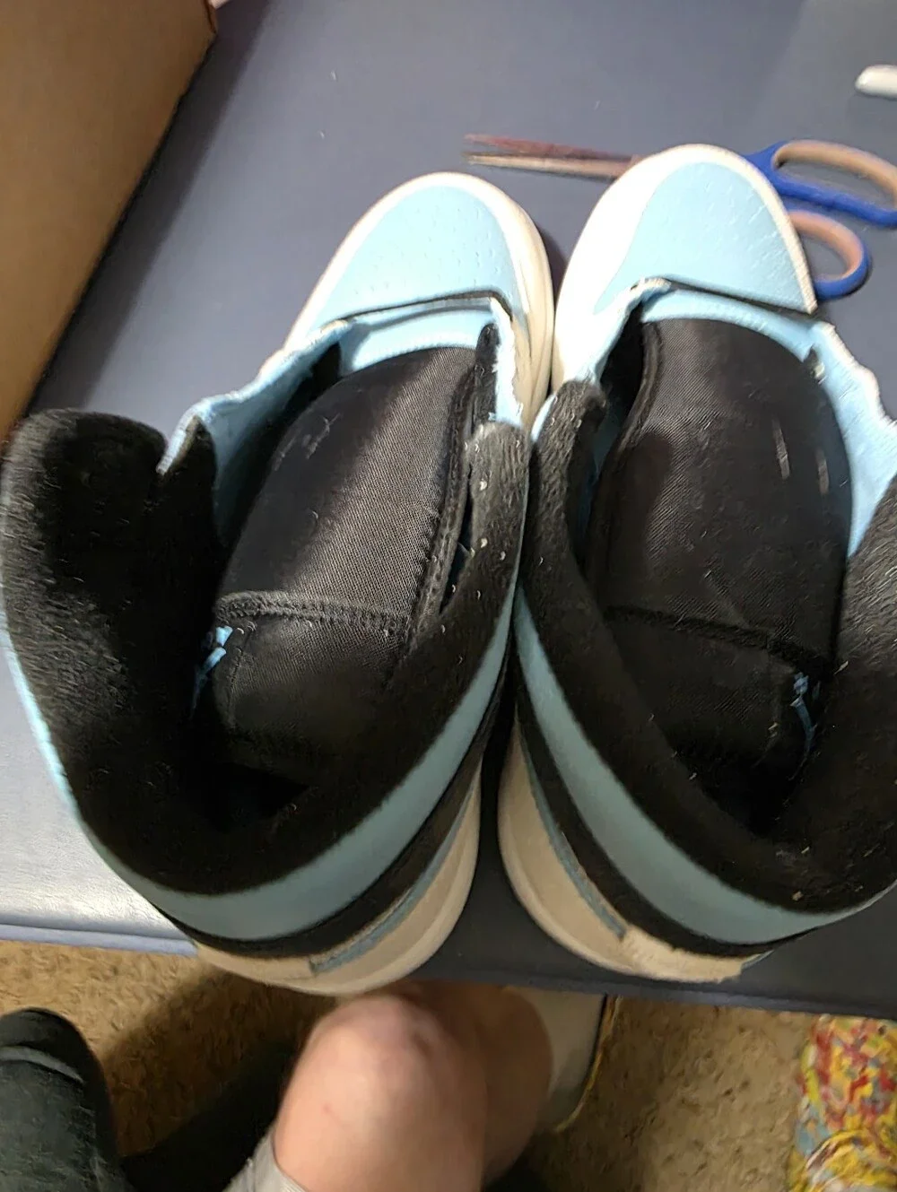 Jordan 1 MID Men's Light Blue, White & Black Size 10.5m, New.